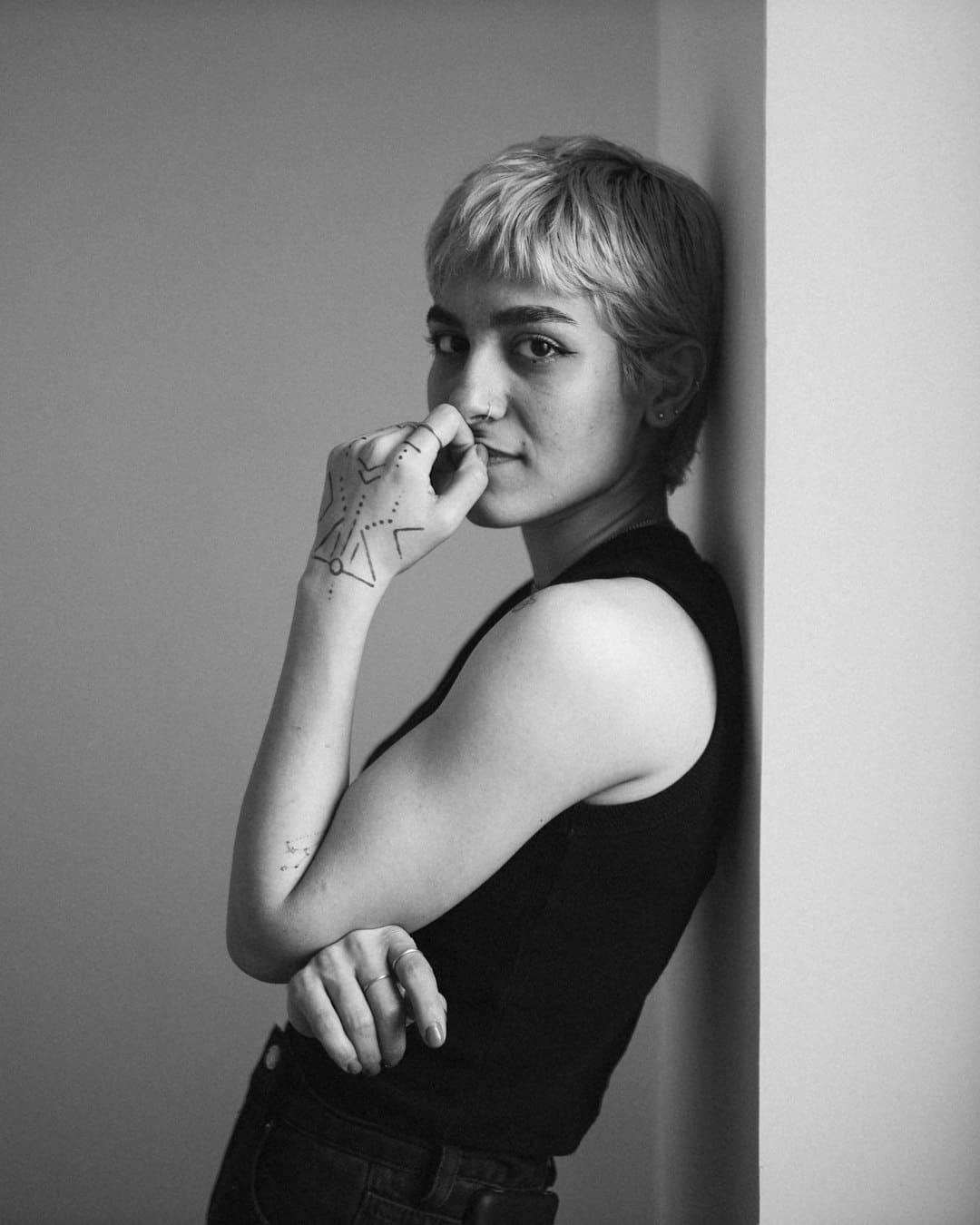 孙俪帮女儿小花“追星”周深：看我身边是谁呀？